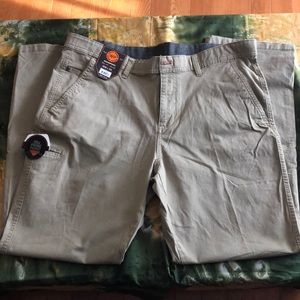 NWT Weatherproof Durable Comfort Khaki Pants